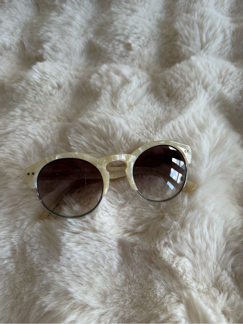 Jack Wills x JCrew Pearl White Round Frame Sunglasses with Gradient Lenses